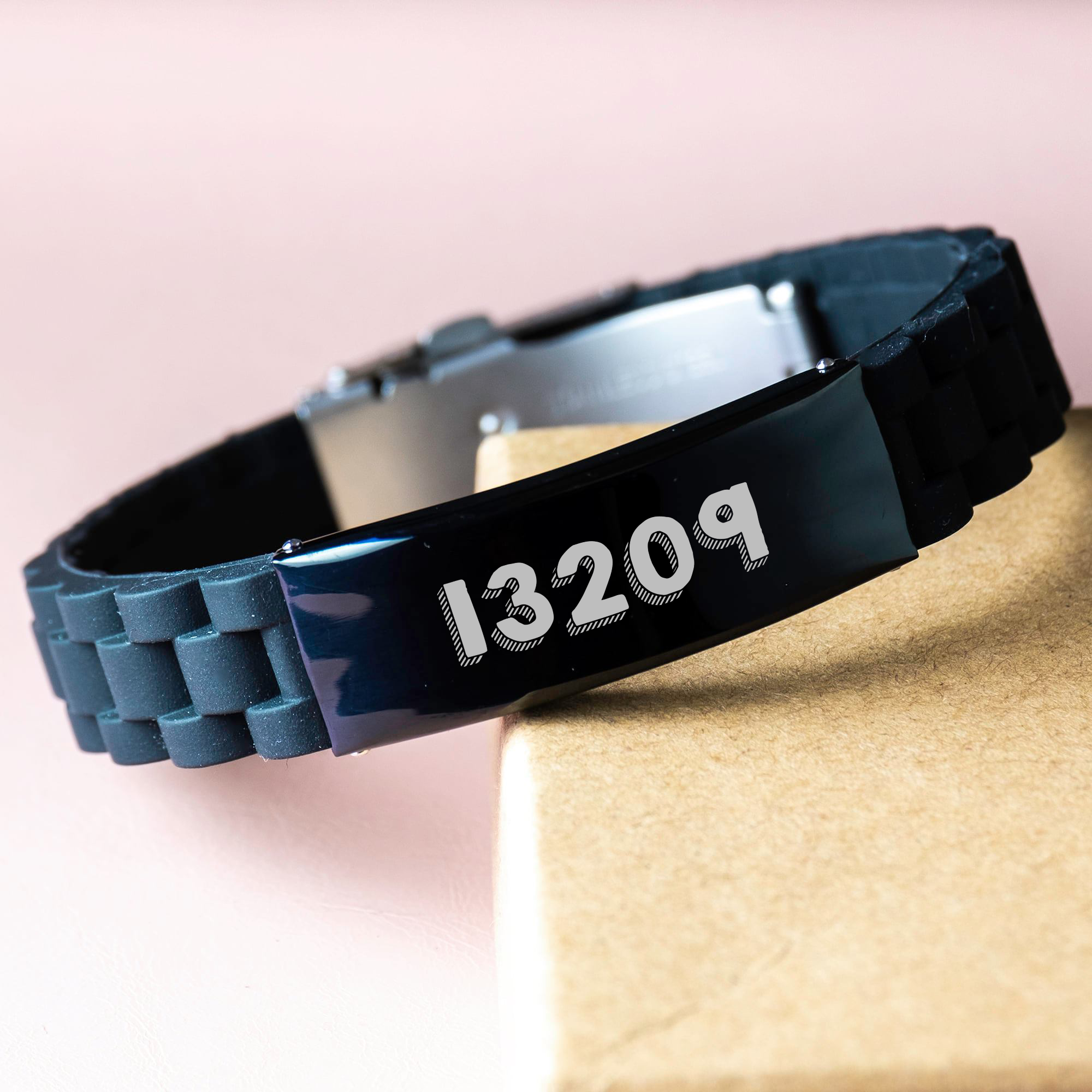 Executive Gifts from Men, Unique Graduation Gifts for Him with Funny Quote, Glide lock Clasp Black Stainless Steel Silicone Adjustable Bracelet - Image 3